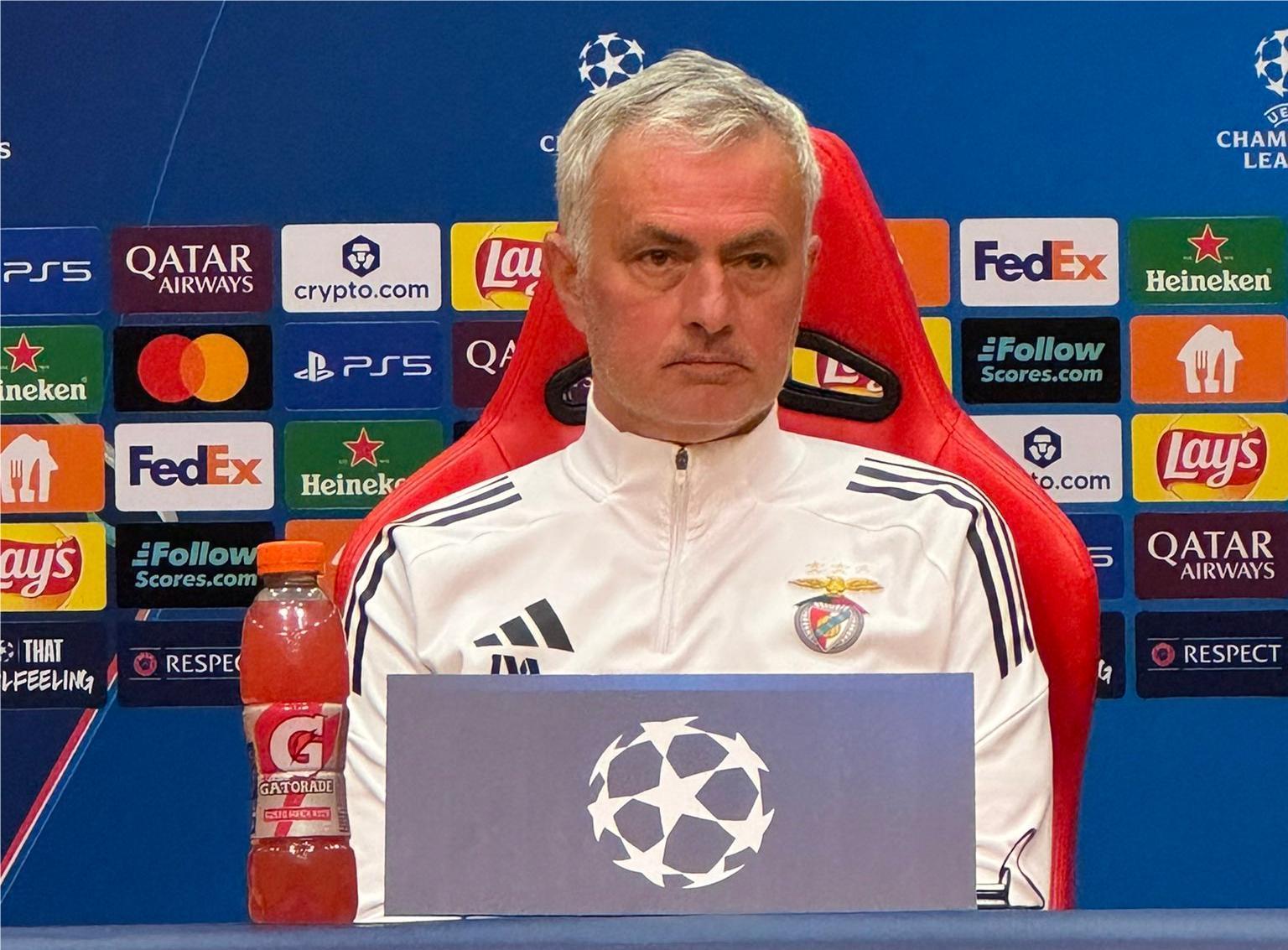 开云官网-穆帅：没和阿韦洛亚联系过，我们之间不需要特意联系互祝好运