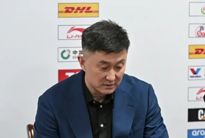 开云下载-疆粤赛后采访！杜锋不满进攻暗示4球员，格兰强调防守谈新援情况|新疆|广东|张皓嘉|徐杰|王洪_新浪体育_新浪新闻